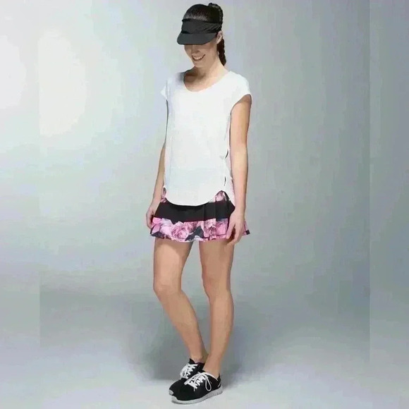 Lululemon Pace Rival Skirt (Regular) *4-way Stretch
Secret Garden / Black - Picture 4 of 9